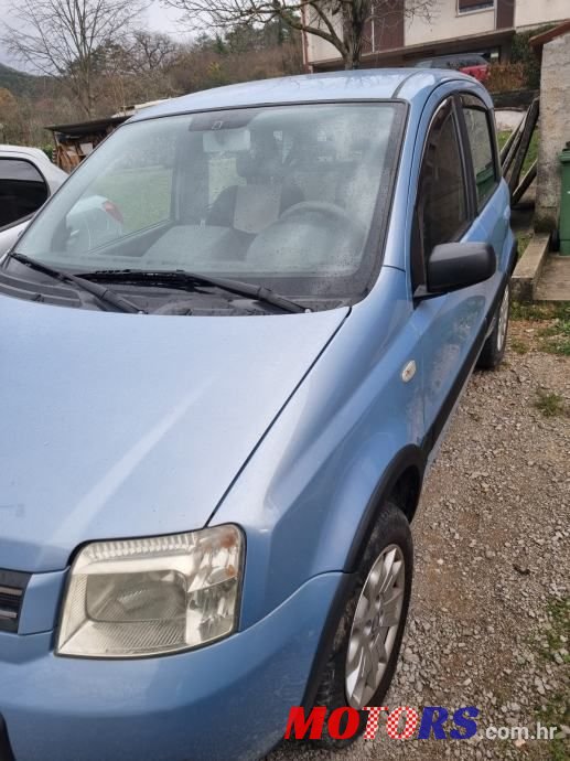 2008' Fiat Panda photo #2