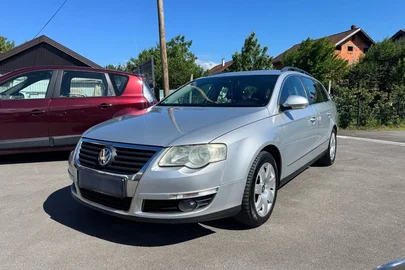 2007' Volkswagen Passat Variant