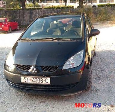2007' Mitsubishi Colt photo #3