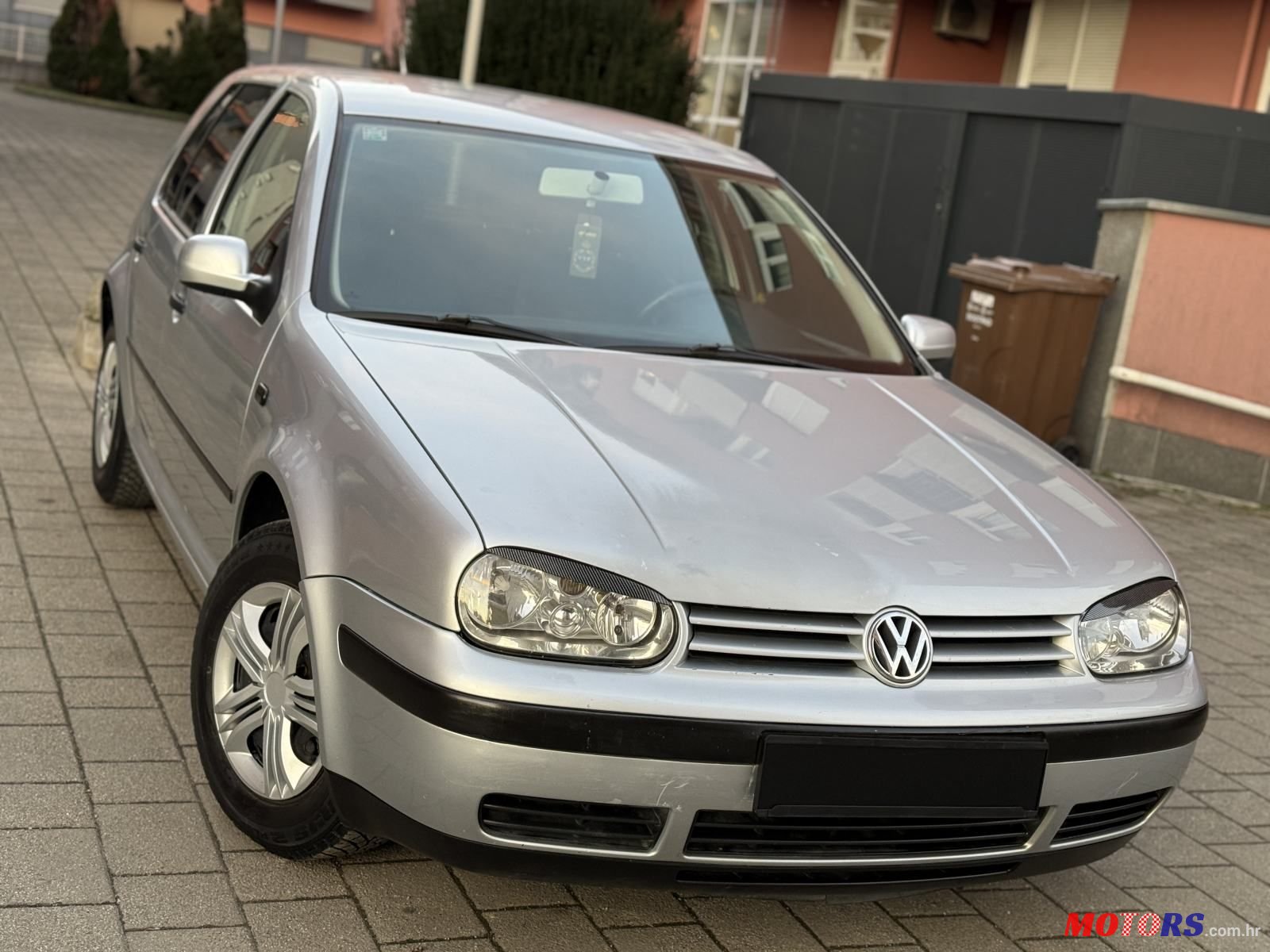 2001' Volkswagen Golf IV 1,6 photo #1