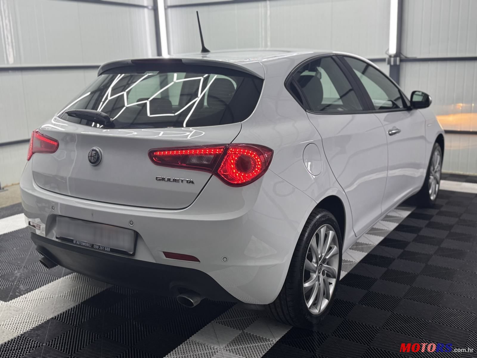 2017' Alfa Romeo Giulietta 2,0 Tct photo #4