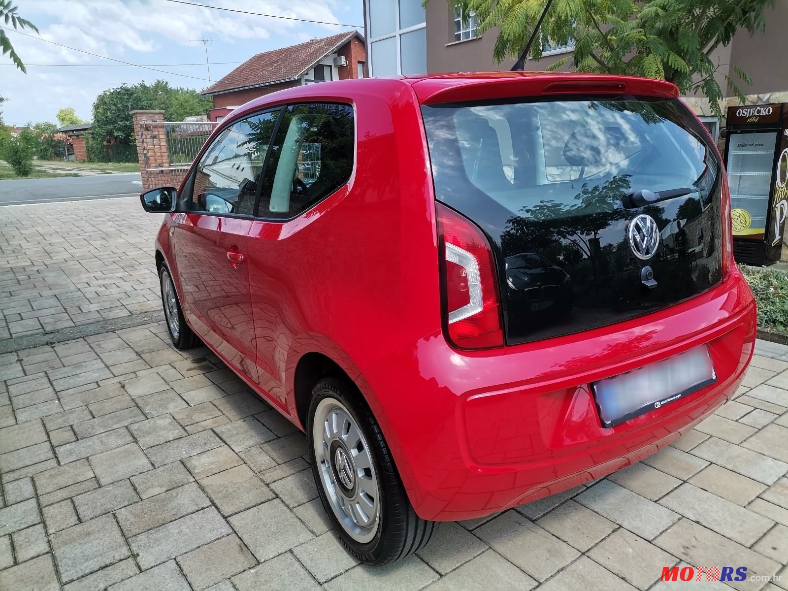 2015' Volkswagen Up! 1,0 Up! photo #4