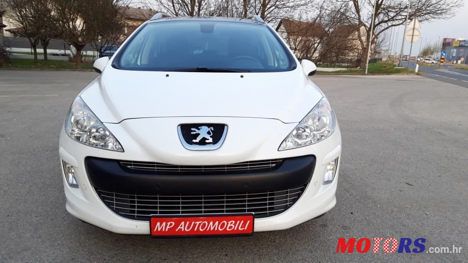 2010' Peugeot 308 Sw photo #2