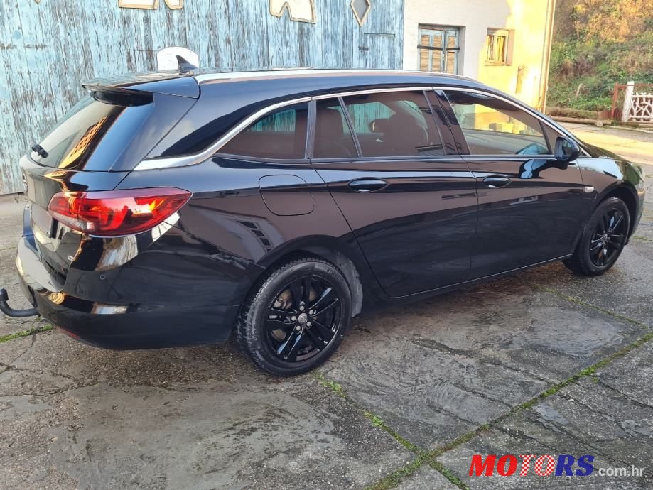 2018' Opel Astra 1.6 Cdti photo #4