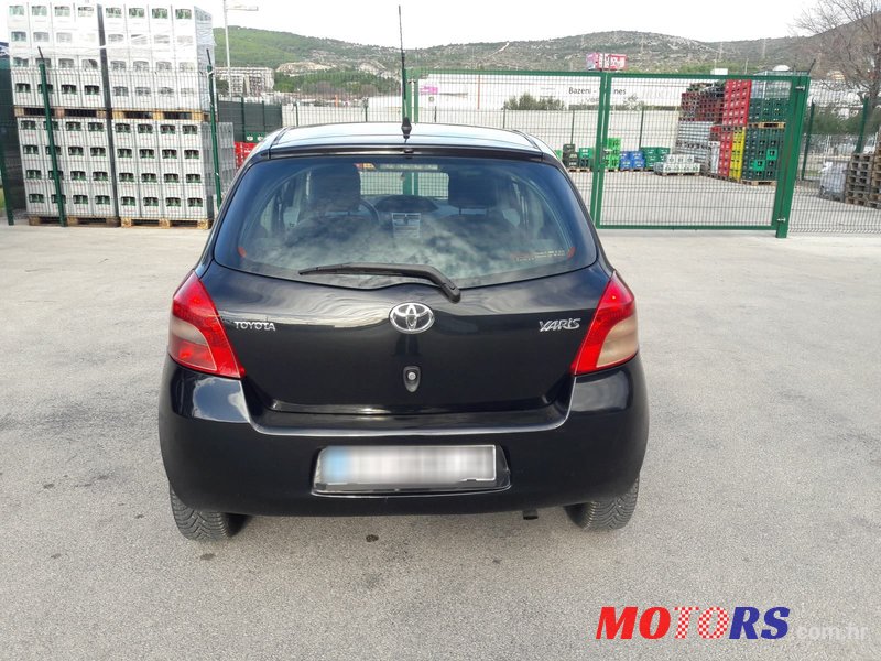 2006' Toyota Yaris 1,4 D-4D photo #5