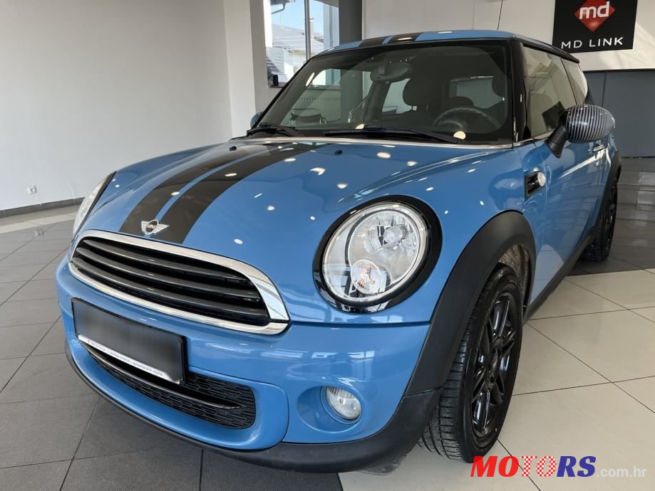 2013' MINI Cooper photo #1