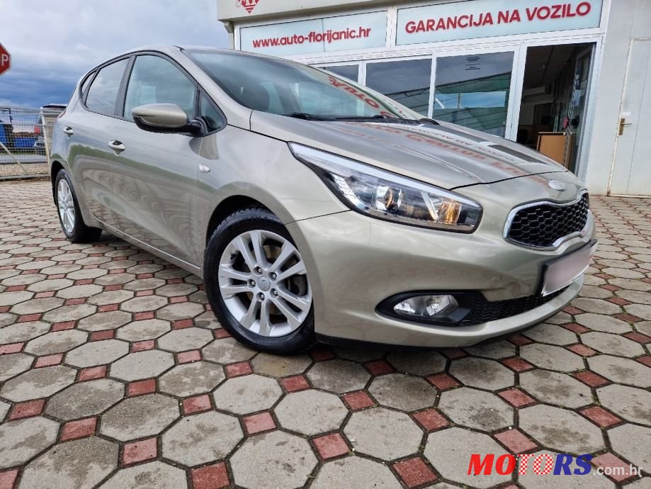 2012' Kia Ceed photo #1
