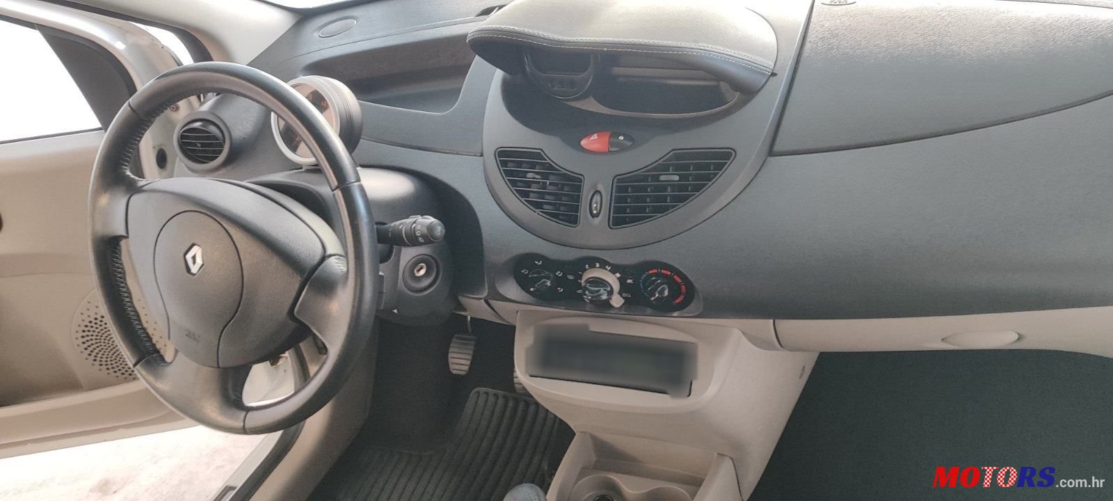 2009' Renault Twingo 1,5 Dci photo #2
