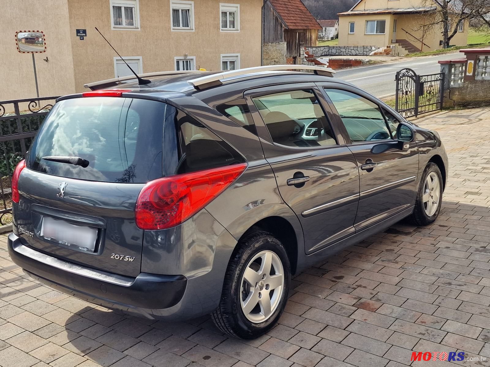 2010' Peugeot 207 Sw photo #3