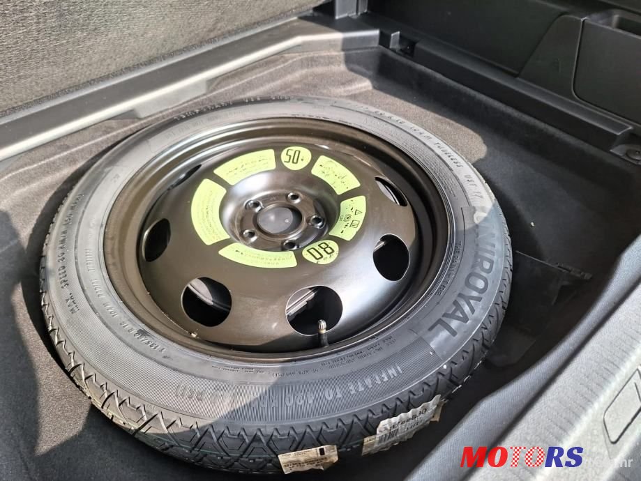 2020' Peugeot 3008 1,5 Bluehdi photo #6