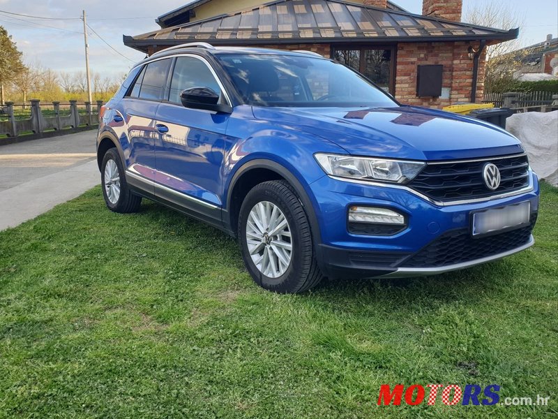 2018' Volkswagen T-Roc 1,0 Tsi photo #1