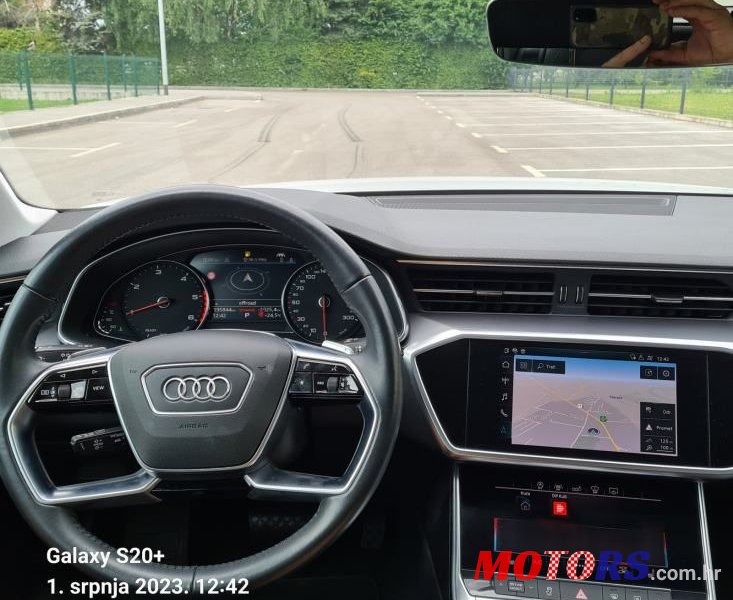 2019' Audi A6 Avant photo #5