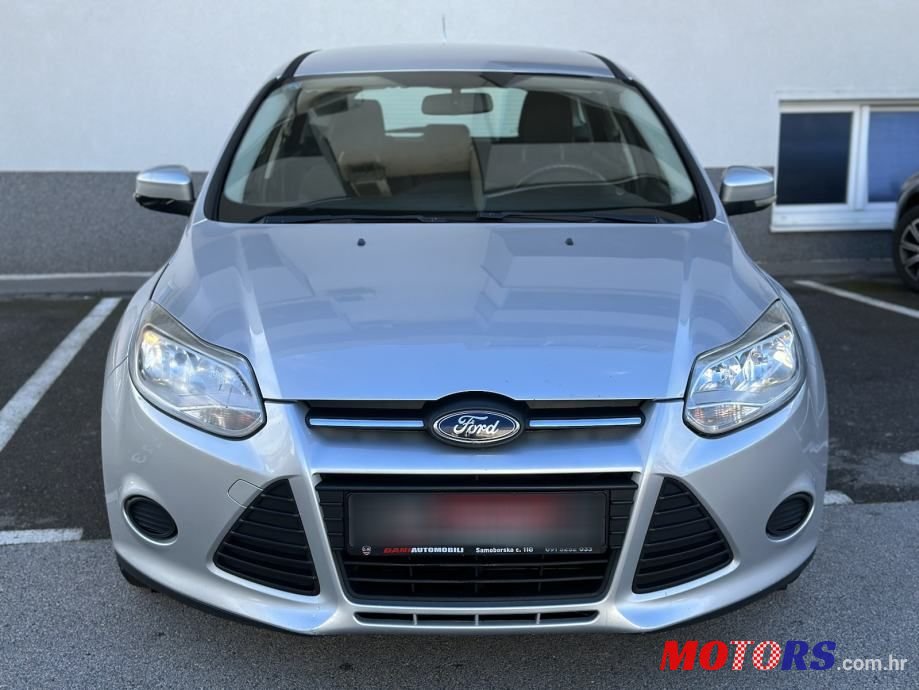 2011' Ford Focus Karavan photo #2