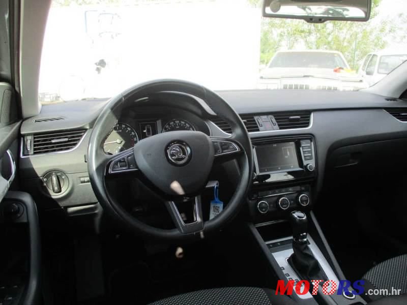 2015' Skoda Octavia Combi photo #4