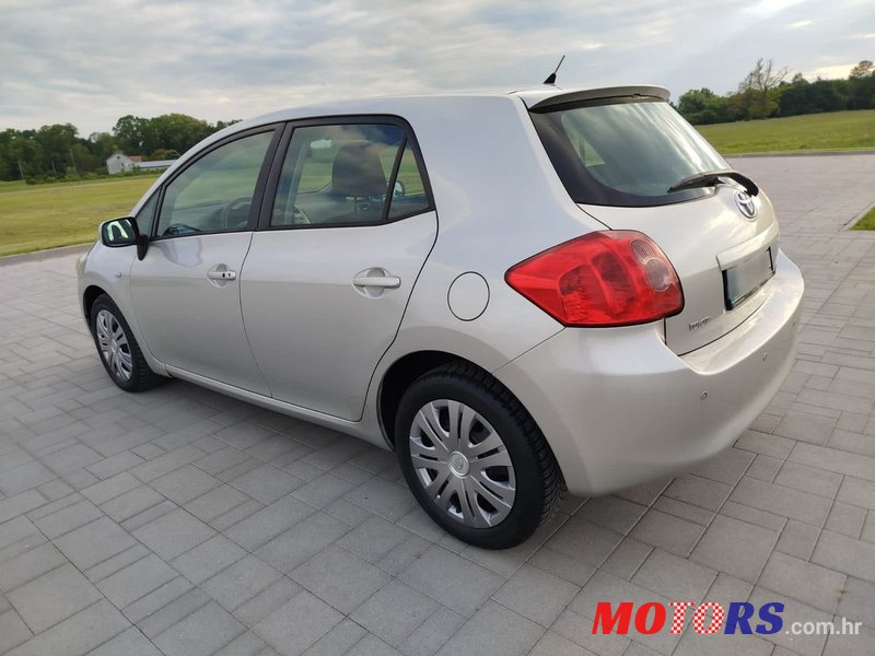 2007' Toyota Auris 2,0 D4-D photo #1