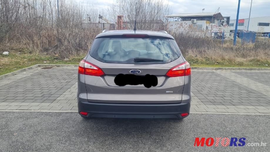 2013' Ford Focus Karavan photo #3