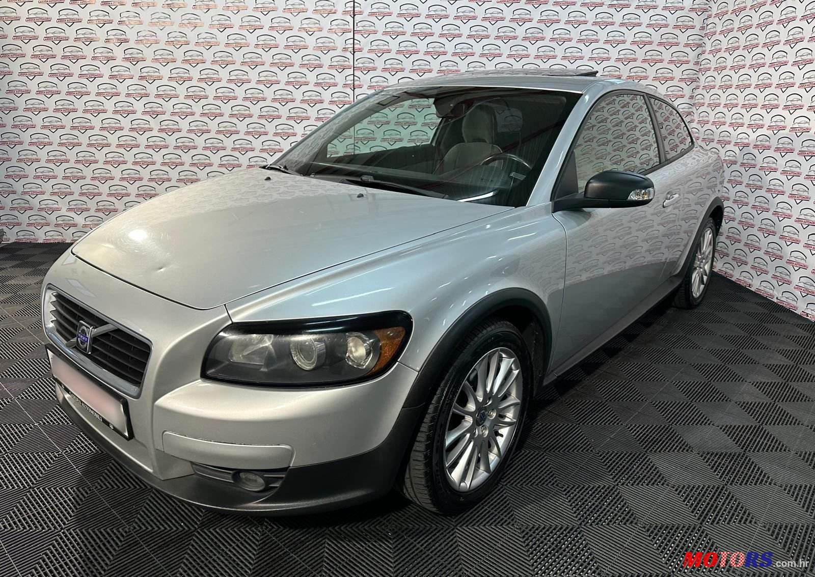 2009' Volvo C30 1,6 D photo #2