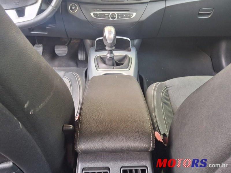 2007' Renault Laguna 2,0 Dci photo #3
