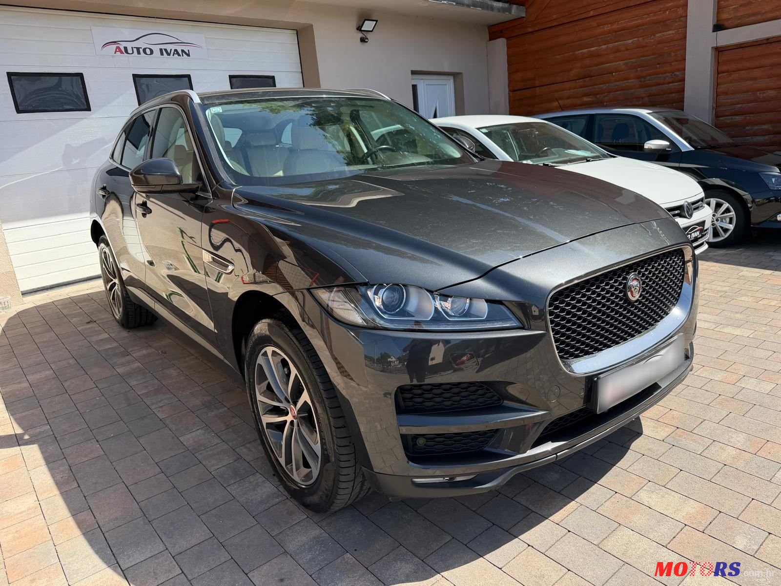 2017' Jaguar F-Pace 2.0 D photo #1