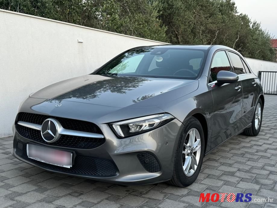 2018' Mercedes-Benz A-Klasa 180 D photo #2