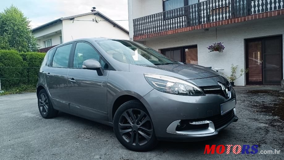 2014' Renault Scenic Dci photo #4