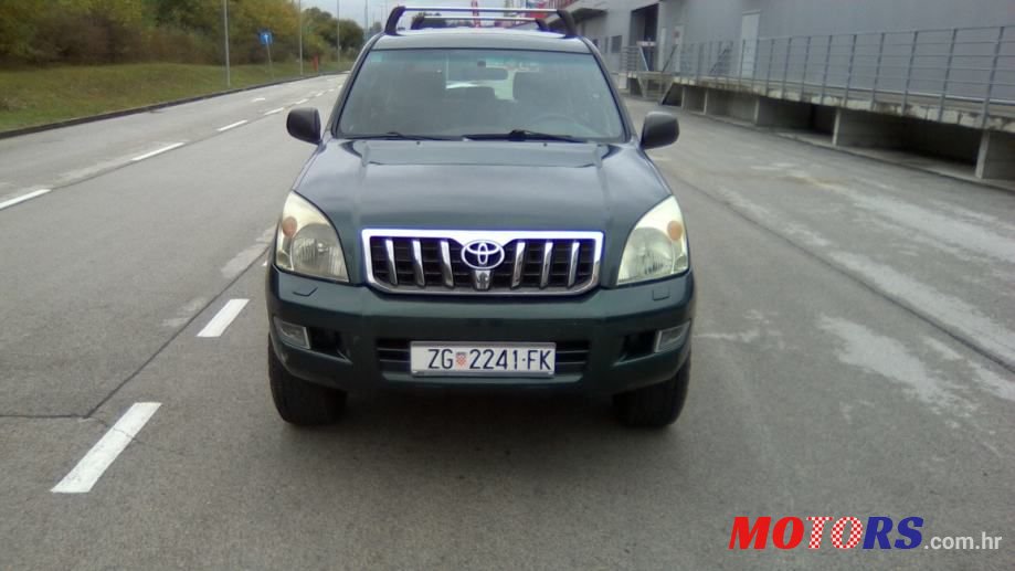 2005' Toyota Land Cruiser 3,0 D-4D photo #1