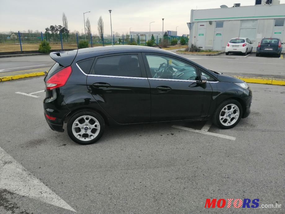 2012' Ford Fiesta 1,6 photo #1