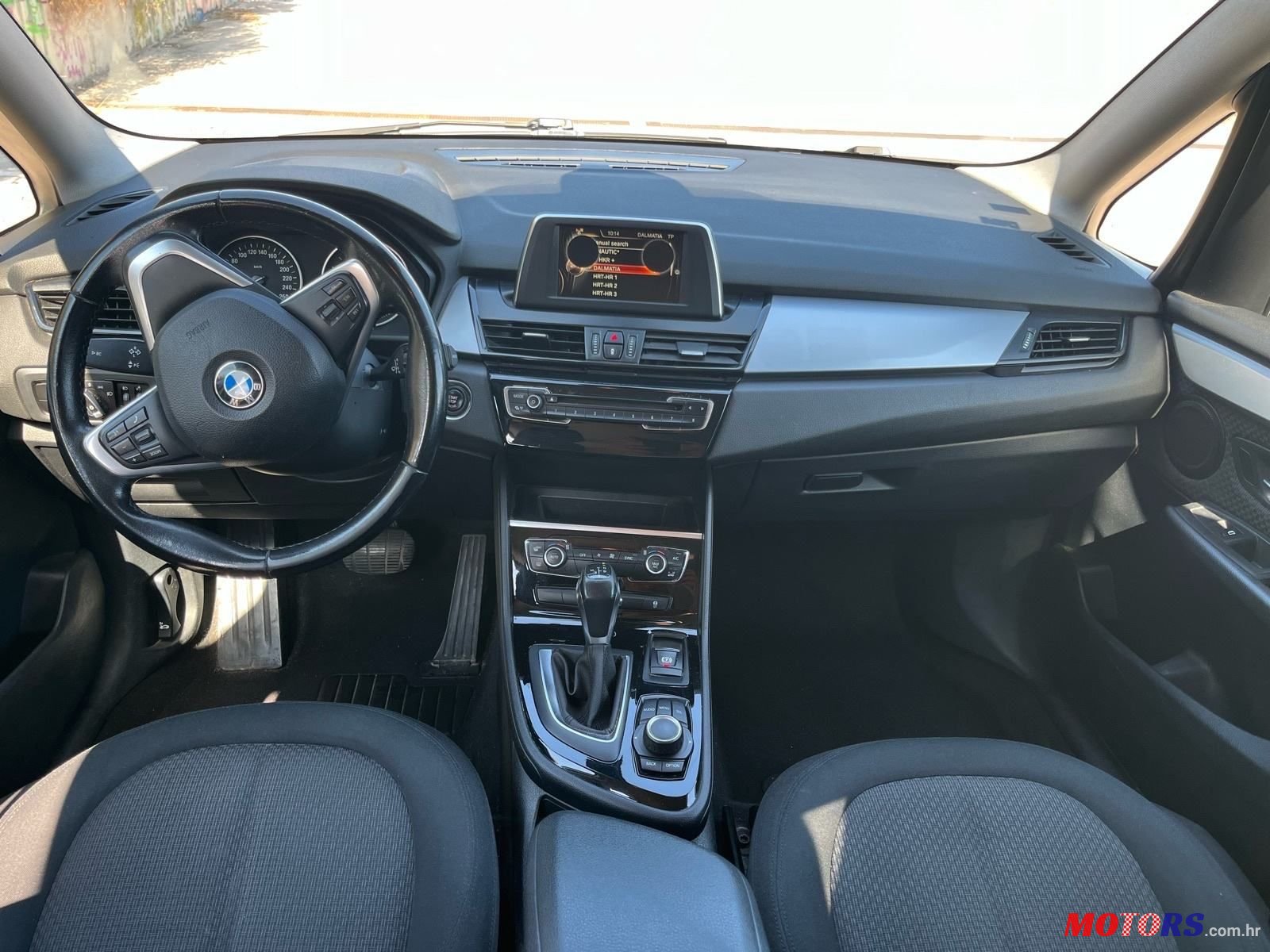 2016' BMW Serija 2 216D photo #6