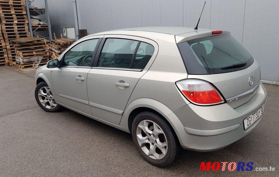 2006' Opel Astra 1,4 16V photo #2