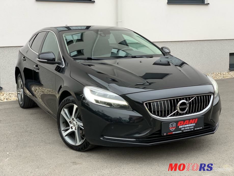 2017' Volvo V40 Sport photo #2