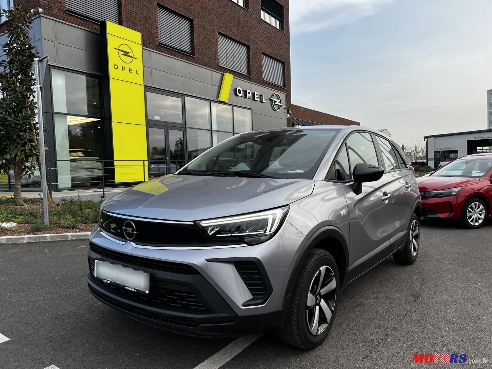 2024' Opel Crossland 1,2 Turbo photo #2