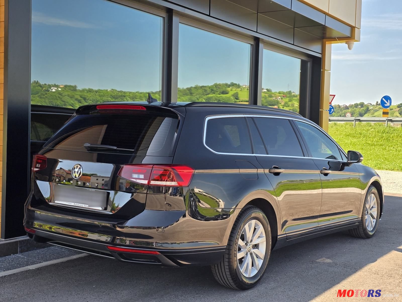 2020' Volkswagen Passat Variant photo #5