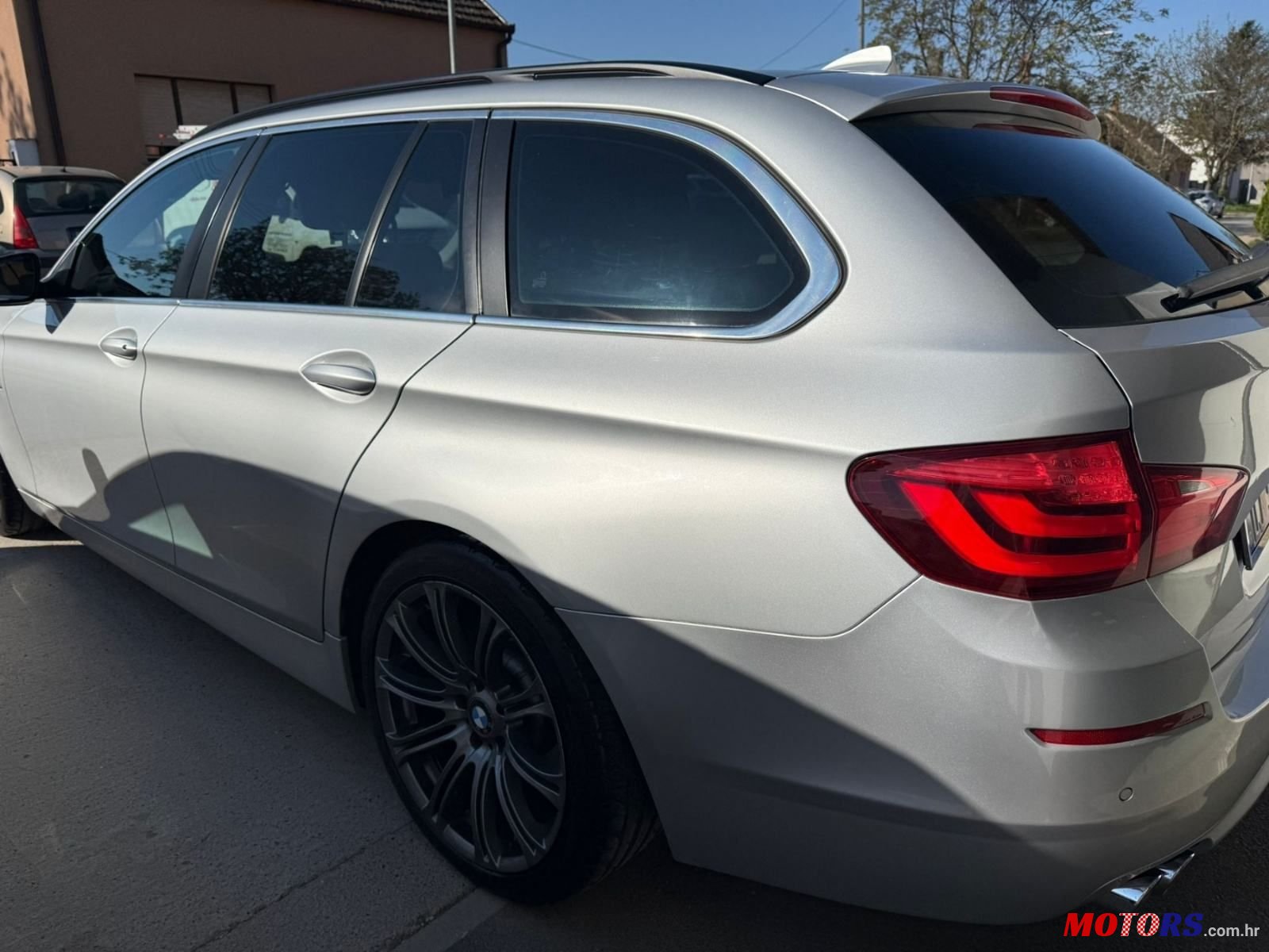 2012' BMW Serija 5 520D photo #2