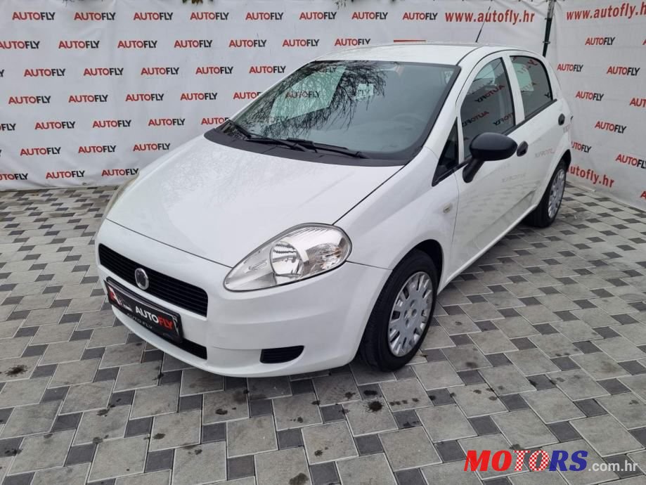2012' Fiat Punto 1,4 8V photo #3