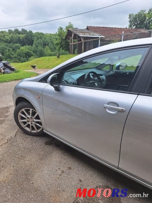 2010' SEAT Leon 1,9 Tdi photo #2