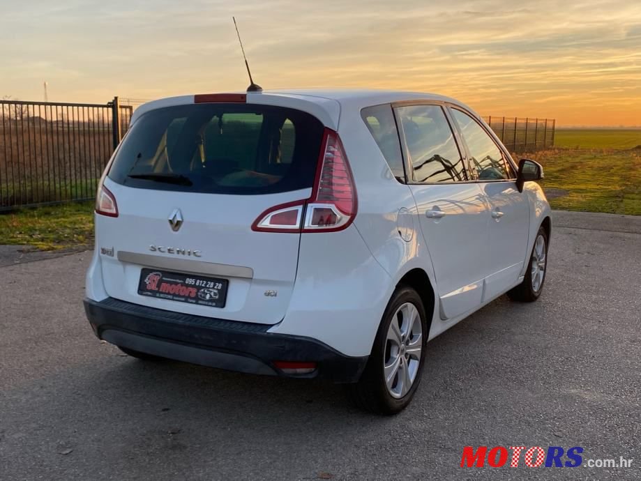 2010' Renault Scenic 1,9 Dci photo #2