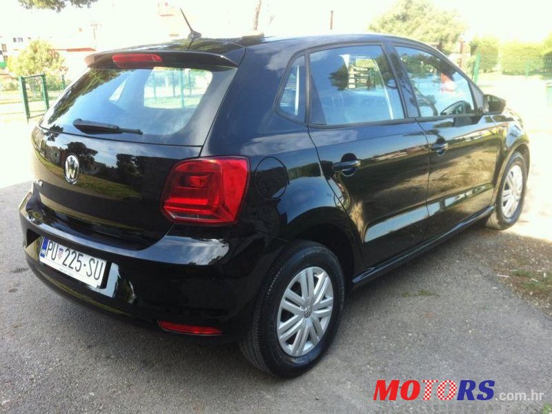 2015' Volkswagen Polo 1,0 photo #2