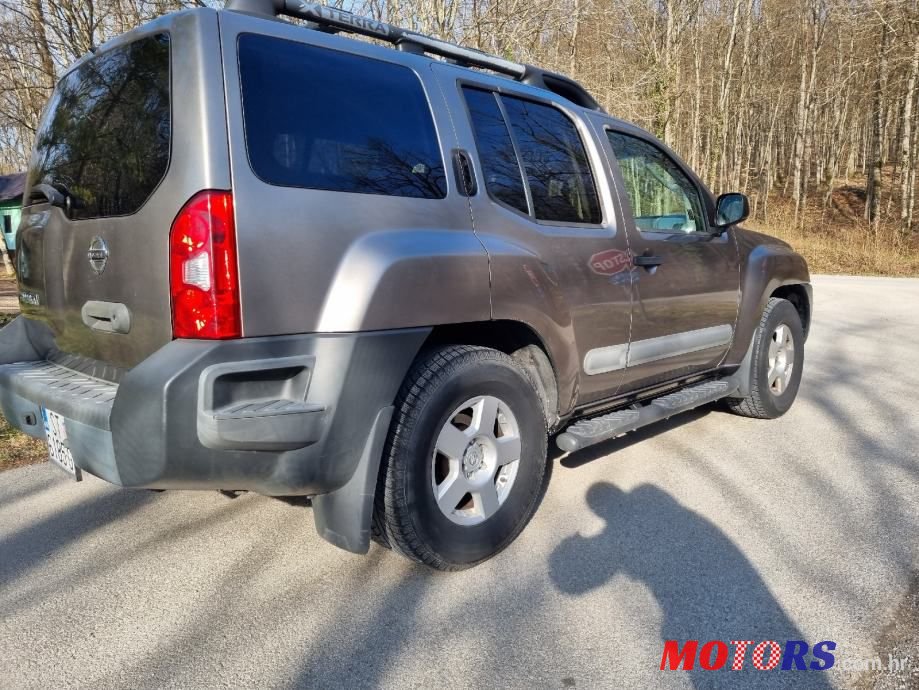 2005' Nissan Pathfinder 4.0 photo #6