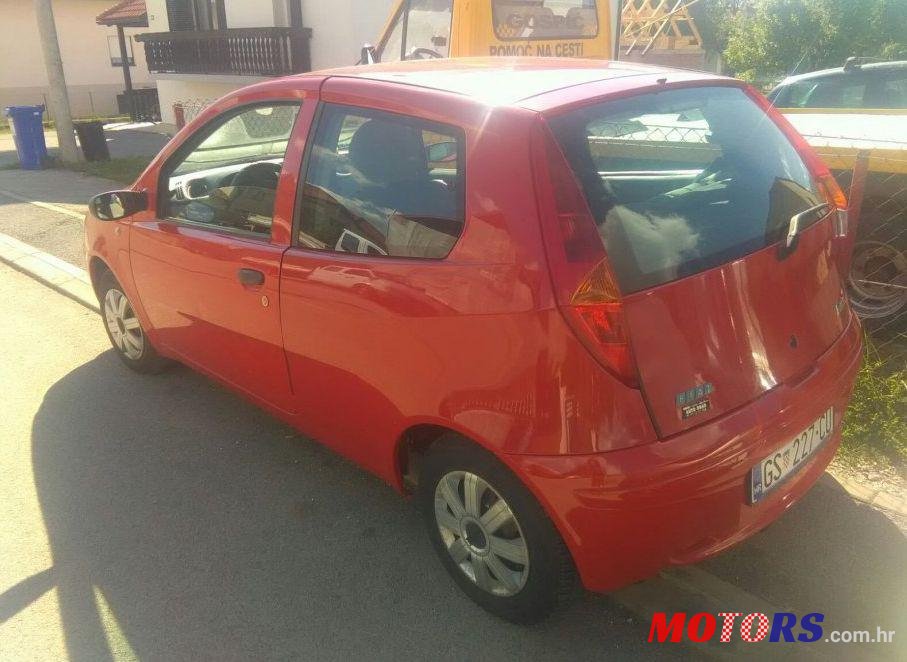 2003' Fiat Punto 1,2 photo #2