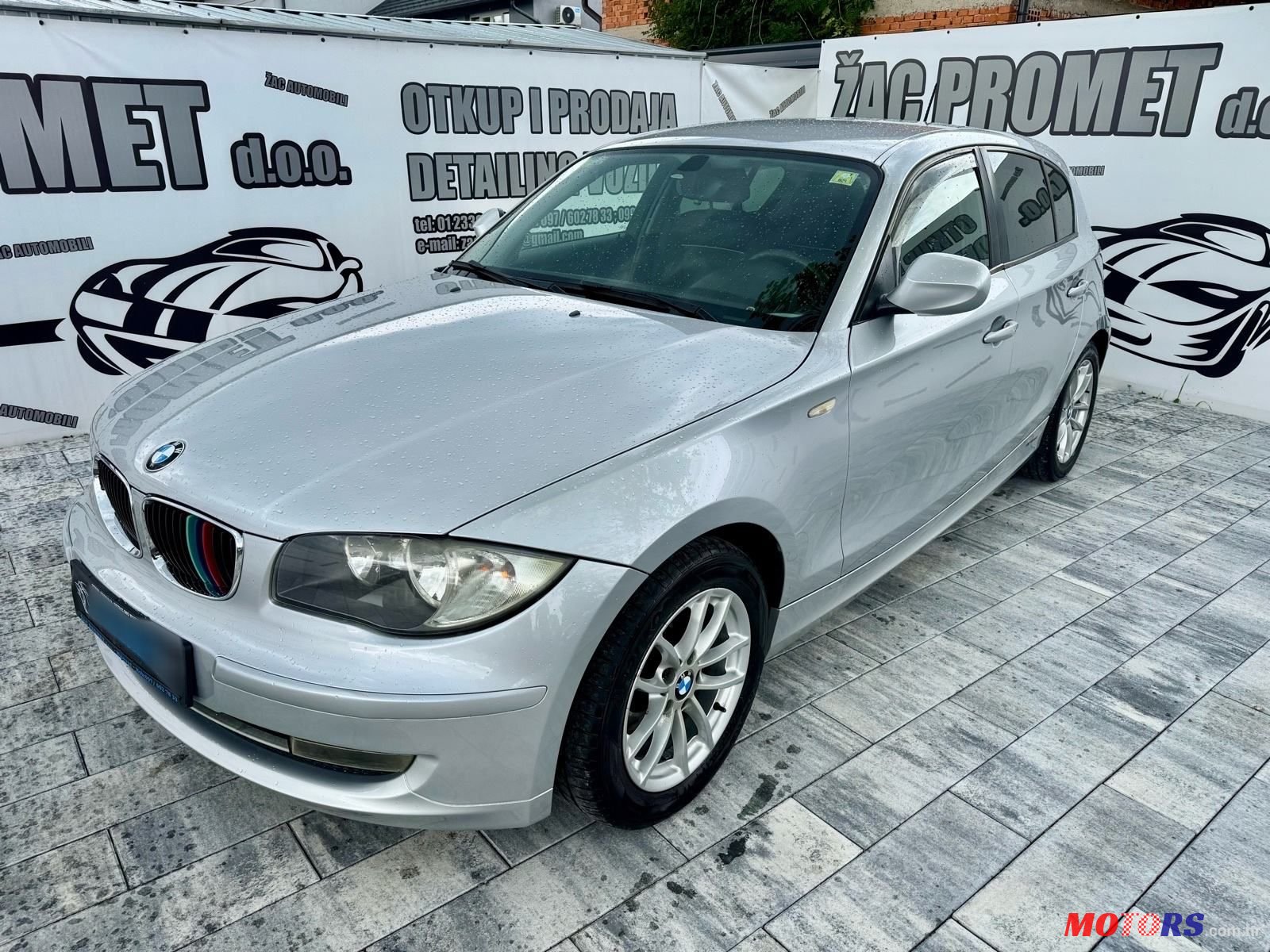 2010' BMW Serija 1 118D photo #5