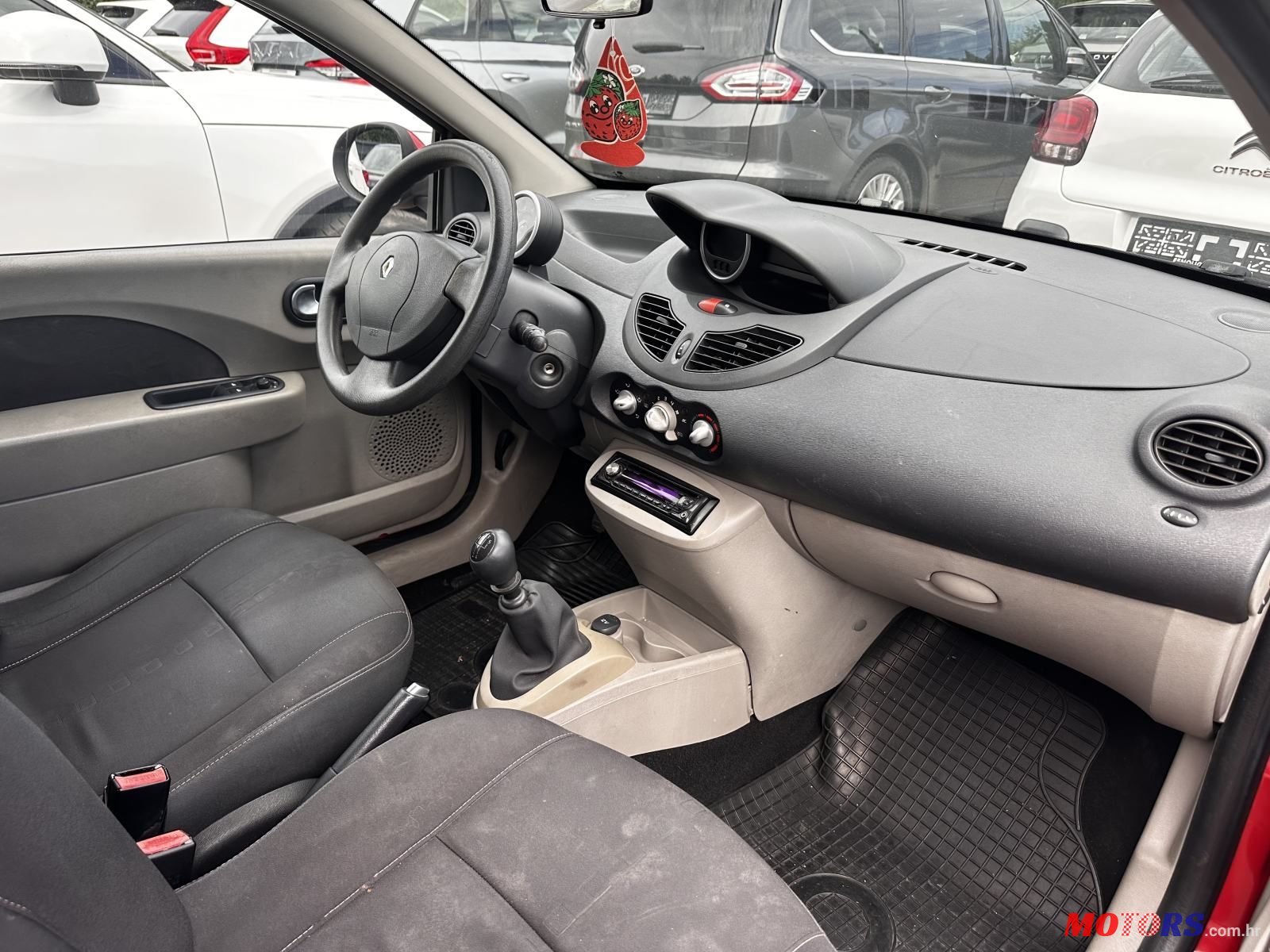 2008' Renault Twingo 1,2 16V photo #5