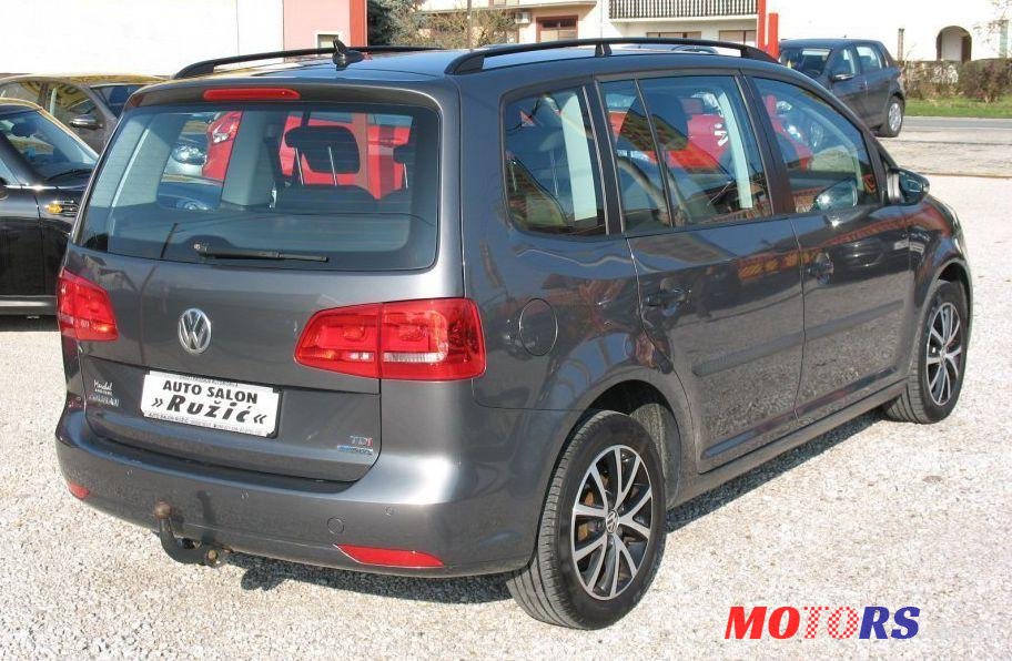 2012' Volkswagen Touran 1,6 Tdi photo #3