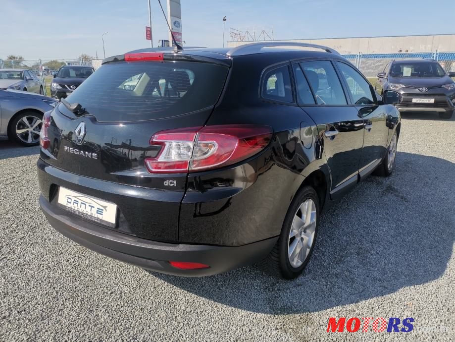 2011' Renault Megane Grandtour photo #6
