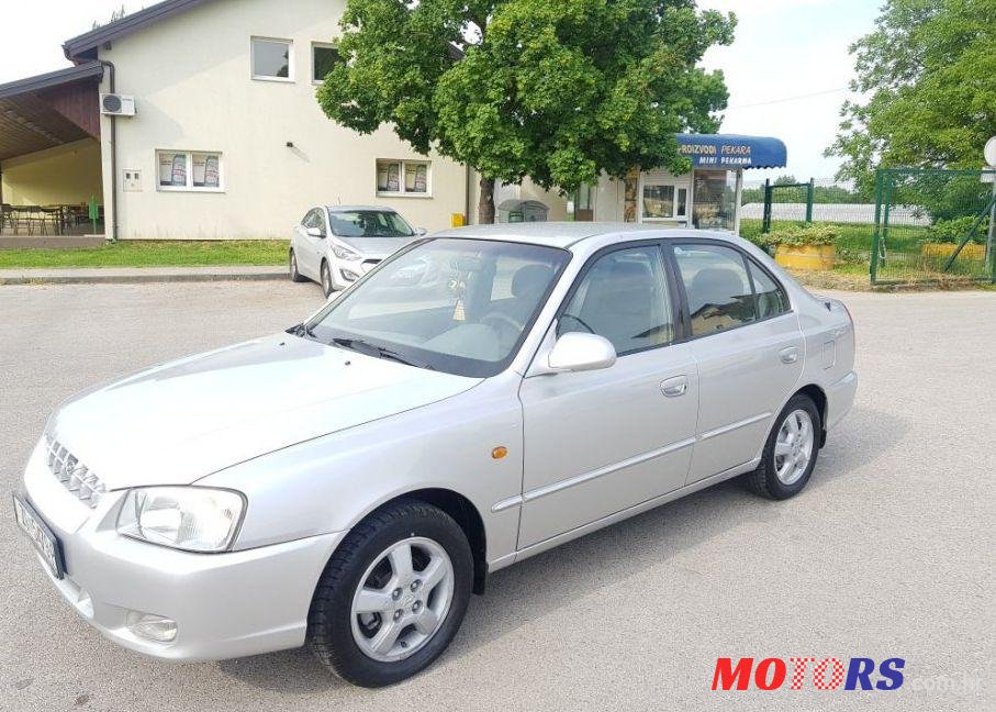 2001' Hyundai Accent 1,3 12V Gl photo #1
