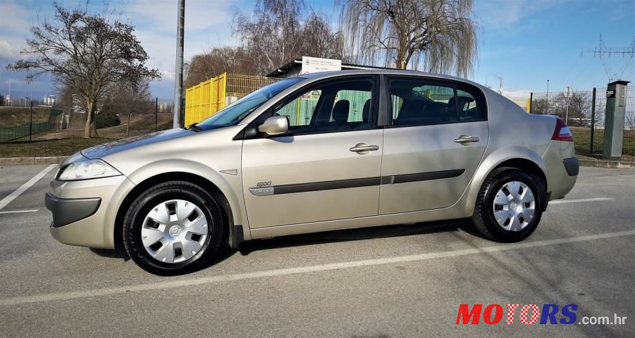 2006' Renault Megane photo #2