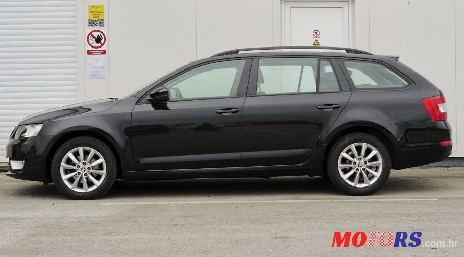 2017' Skoda Octavia Combi photo #3