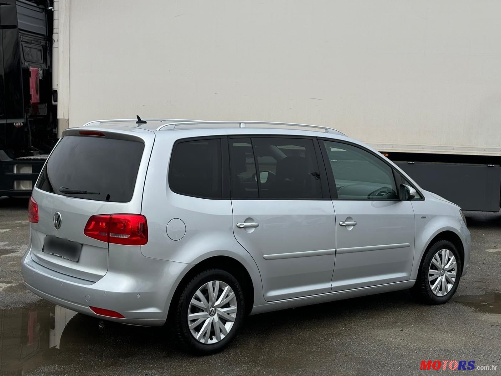2013' Volkswagen Touran 1,6 Tdi photo #3