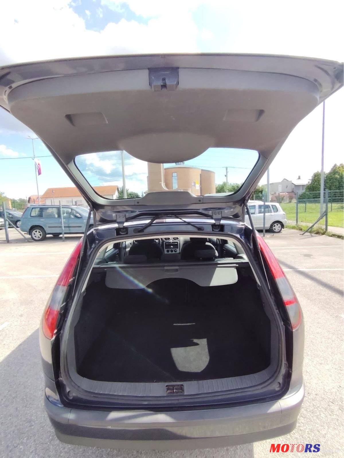 2006' Ford Focus Karavan photo #3