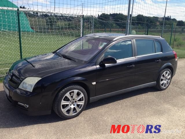 2004' Opel Signum 3,0 V6 Dt photo #2