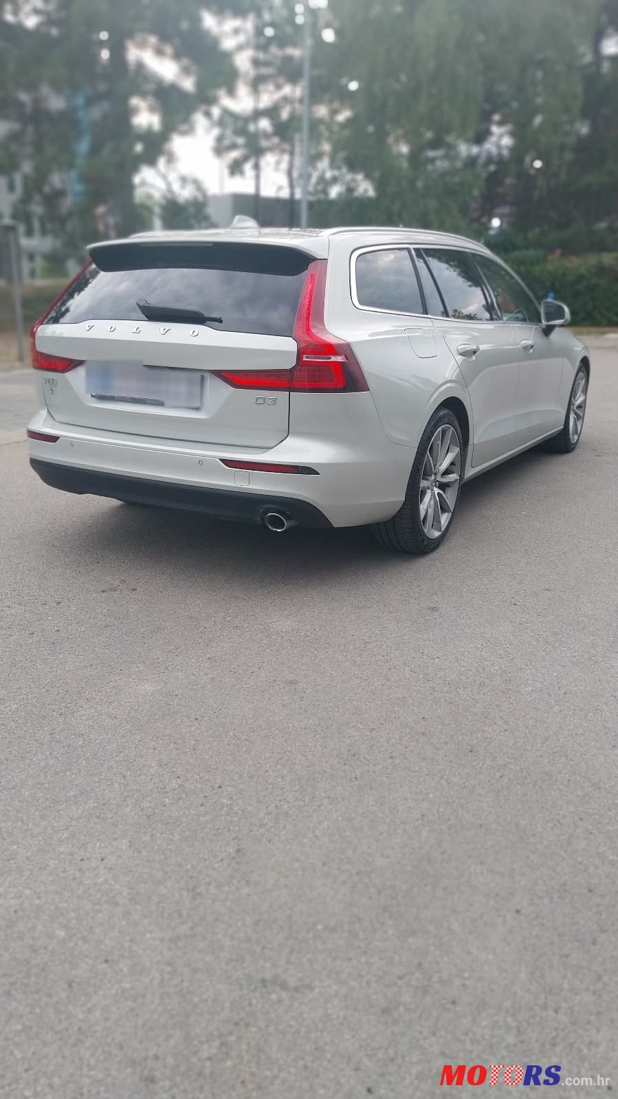 2019' Volvo V60 D3 photo #2
